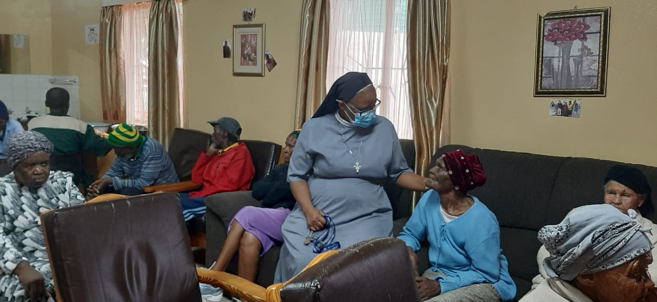 On Going Formation Helping the community